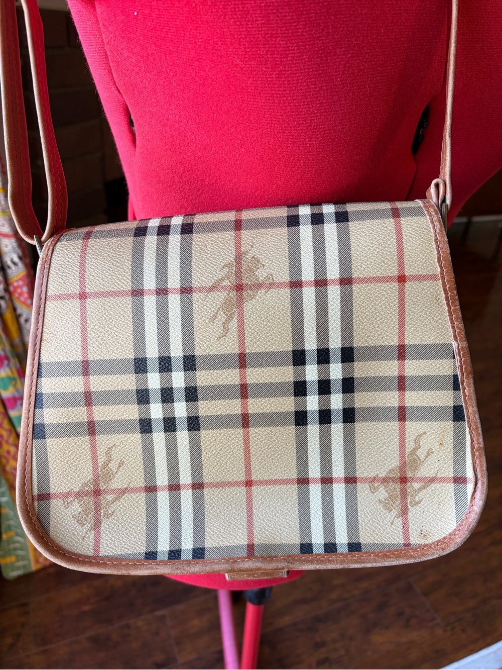 Burberry Vintage Classic Plaid Crossbody with Tan Leather Trim - Picture 4 of 16